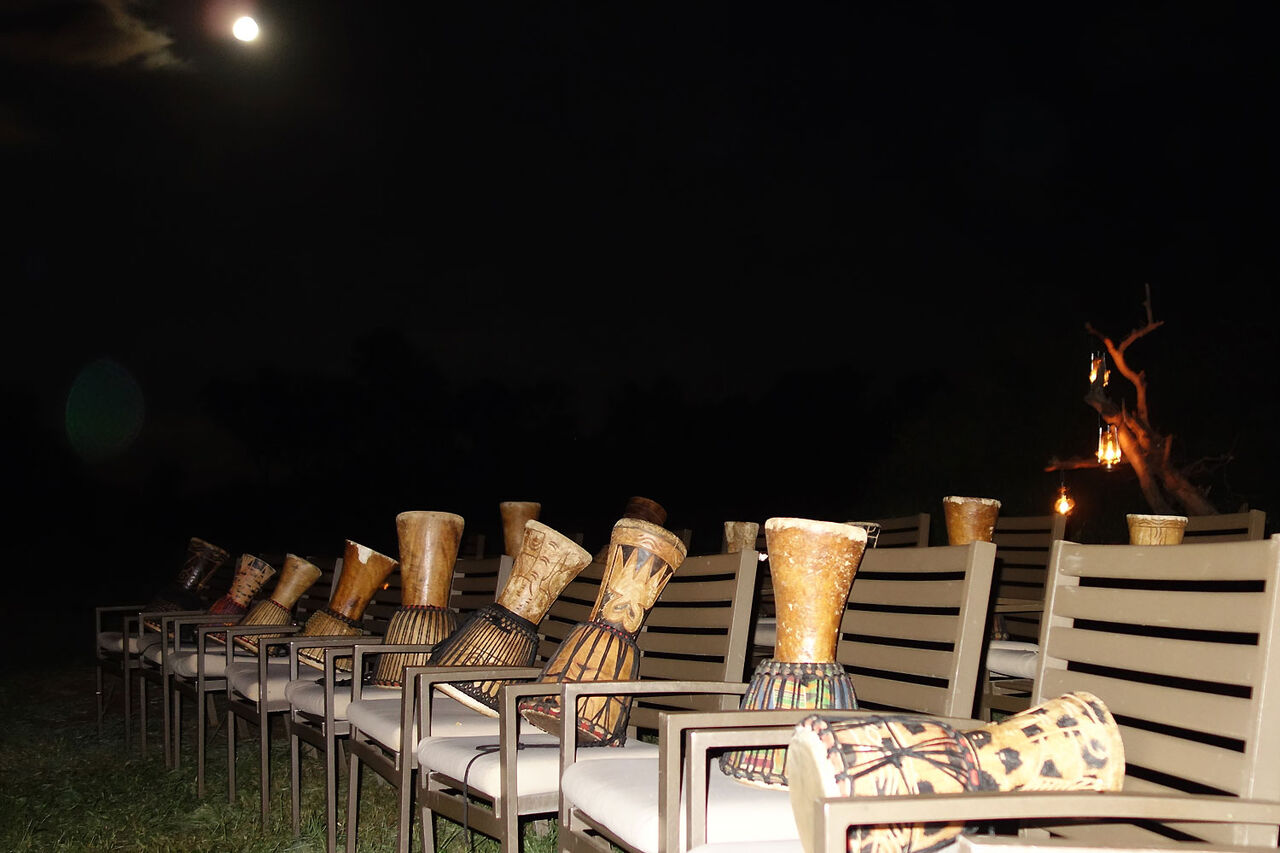 3 Full Moon and Drums